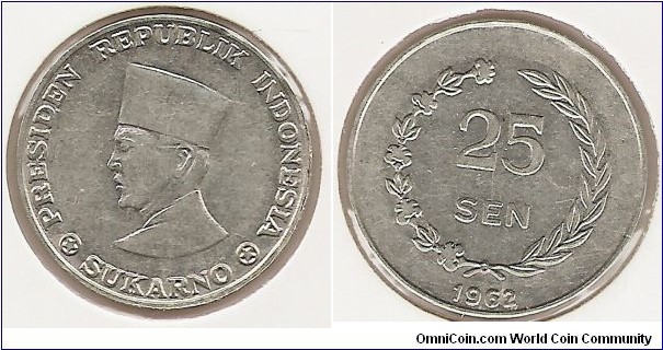 25 Sen  1962, with the effigy of President Sukarno. This coin was issued for the Riau Archipelago and bears the edge inscription KEPALAUAN RIAU