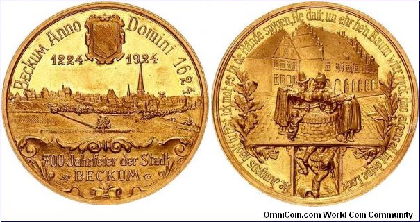Germany, Beckum, Gilt medal, 1924. Beckum 700 Years. 29.5g 45mm. Obv. City view / Beckumer fountain creator. Mint state.