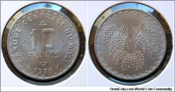 10 francs.
1976