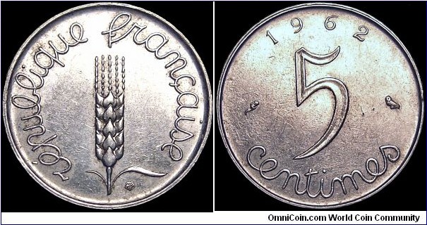 France - 5 Centimes - 1962 - Weight 3,36 gr - Stainless steel - Size 18,96 mm - Thickness 1,87 mm - Alignment Coin (180°) - Edge : Smooth - Mintage 166 360 000 - Reference KM# 927 (1961-64)