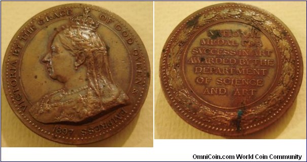 1897 UK Victoria National Medal for Success in Art by W. Wyon. Bronze 52MM./73.2 gm.
