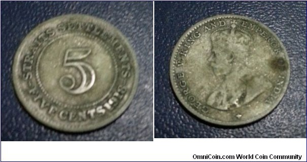 Straits Settlements King George V - 5 cents 400.Silver