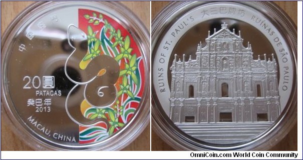 20 Patacas 2013 - Year of the Snake - 31.1 g Ag .999 Proof - mintage 6,000