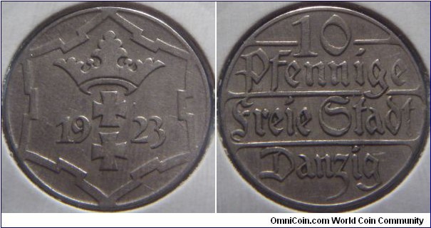 Danzig | 
10 Pfennige, 1923 | 
21.5 mm, 4 gr. | 
Copper-Nickel | 

Obverse: Coat of Arms divide date within snowflake design | 
Lettering: 1923 |

Reverse: Denomination | 
Lettering: 10 Pfennige Freie Stadt Danzig |