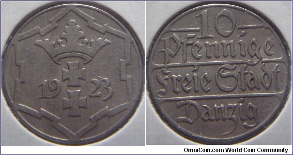 Danzig | 
10 Pfennige, 1923 | 
21.5 mm, 4 gr. | 
Copper-Nickel | 

Obverse: Coat of Arms divide date within snowflake design | 
Lettering: 1923 |

Reverse: Denomination | 
Lettering: 10 Pfennige Freie Stadt Danzig |