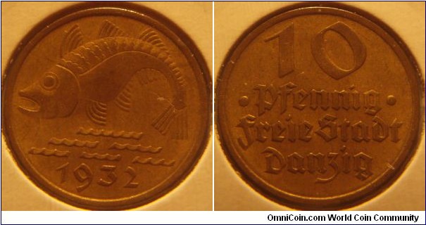Danzig | 
10 Pfennig, 1932 | 
21 mm, 3.5 gr. | 
Aluminium-bronze | 

Obverse: Codfish facinf left, year below | 
Lettering: 1932 |

Reverse: Denomination | 
Lettering: 10 • Pfennig • Freie Stadt Danzig |