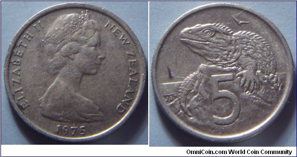 New Zealand |
5 Cents, 1975 |
19.43 mm, 2.83 gr. |
Copper-nickel |

Obverse: Queen Elizabeth II facing right, date below |
Lettering: ELIZABETH II NEW ZEALAND 1975 |

Reverse: Tuatara Lizard, denomination below |  
Lettering: 5 |