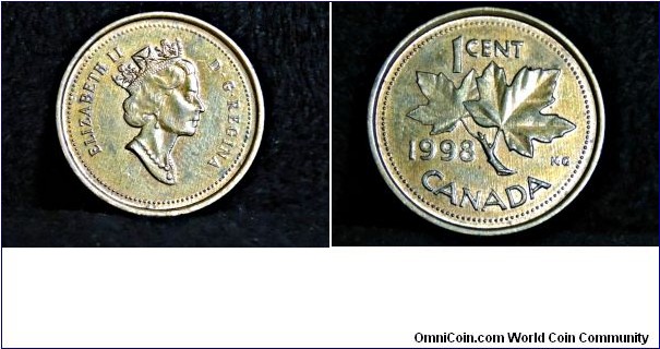 QUEEN ELIZABETH II penny (w/o mint)
The effigy of Her Majesty Queen Elizabeth II changed in 1990 when she was 64 years old. This was the 1st effigy to be designed by a Canadian, Dora de Pedery-Hunt. This effigy appeared on Canadian coins from 1990 to 2003, surrounded by the Latin inscription ELIZABETH II D G REGINA
(Reversal side has the designer's initals KG, George Edward Kruger-Gray)
