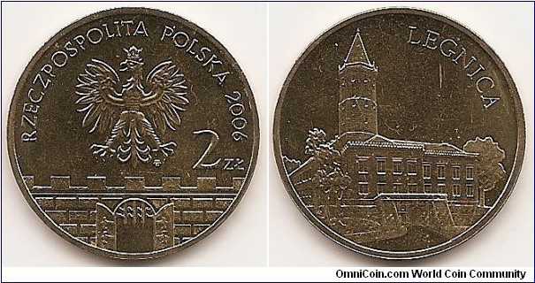 2 Zlote
Y#548
8.1500 g., Brass, 27 mm. Subject: Historical Cities in Poland Obv: National arms above gateway Rev: : Legnica tower and building. Edge: an inscription: NBP, repeated eight times, every second one inverted by 180 degrees, separated by stars. Obv. designer: Ewa Tyc-Karpińska Rev. designer: Andrzej Nowakowski