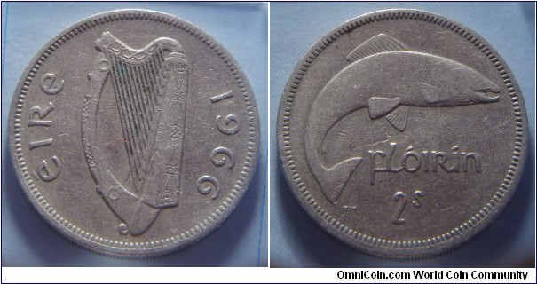 Ireland | 
1 Florin/2 Scilling, 1966 | 
28.6 mm, 11.3 gr. | 
Copper-nickel | 

Obverse: Irish harp (Cláirseach), date right|
Lettering: éire 1966 | 

Reverse: Salmon facing right, denomination below | 
Lettering: flóirín 2s |