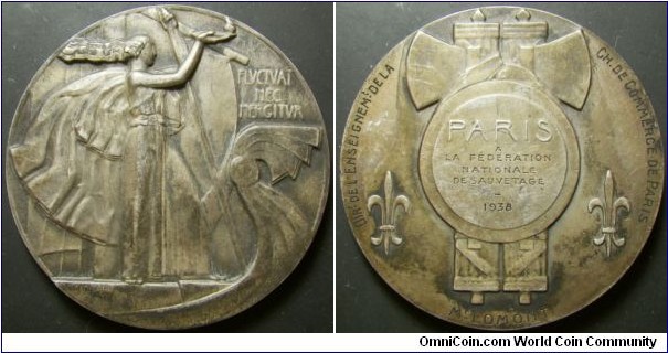 France 1938 medal. Struck in silver. Weight: 64.52g. 