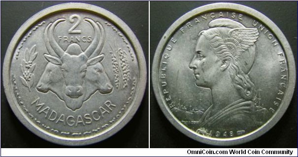 Madagascar 1948 2 franc. Nice condition. Weight: 2.23g. 