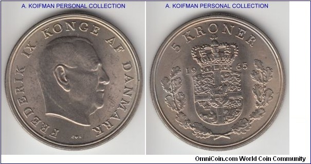KM-853.1, 1965 5 kroner; copper-nickel, reeded edge; average uncirculated with the usual bag marks and toning.
