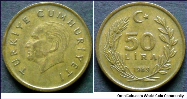 Turkey 50 lira.
1989, Al-br.
Weight; 3,25g.
Diameter; 18,7mm.
Mintage: 25.463.000 pieces.