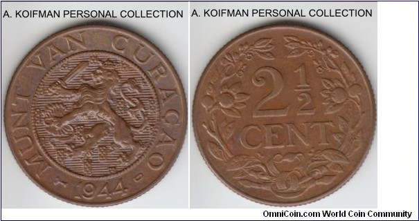 KM-42, 1944 Curacao 2 1/2 cents, Denver mint (D mint mark); bronze, reeded edge; first year of the type, relatively small mintage of 1,000,000, this is an average uncirculated coin with a few bag marks and toned in places.