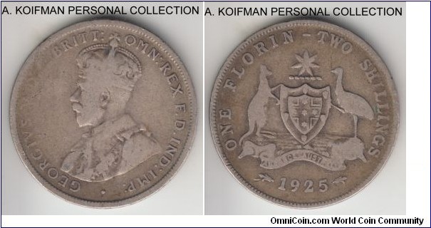 KM-27, 1925 Australia florin; silver, reeded edge; larger mintage year, well circulated, about fine, not cleaned.