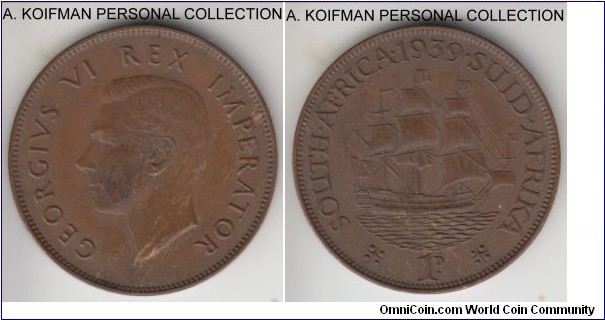 KM-25, 1939 South Africa penny; bronze, plain edge; extra fine or about, darker toned.