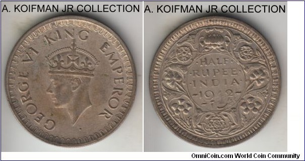 KM-551, 1942 British India 1/2 rupee, Bombay mint (dot mint mark); silver, reeded edge; a more common variety with large edge decoration, extra fine or so.