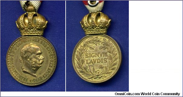 Medal SIGNUM LAUDIS.
Franc Ioseph I (1848-1916).
Austro-Hungary empire.


Gold plated brass.