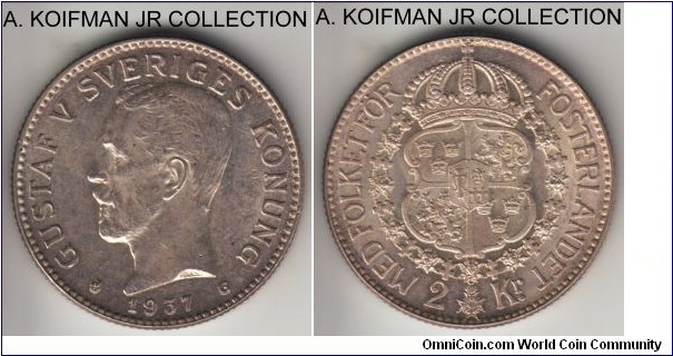 KM-787, 1937 Sweden 2 kronor; silver, reeded edge; Gustaf V, low mintage key year, about uncirculated.