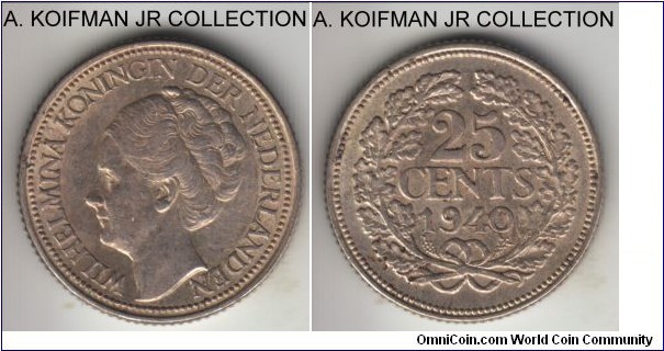 KM-164, 1940 Netherlands 25 cents; silver, reeded edge; Wilhelmina I, circulation issue, extra fine or about, a bit dirty.