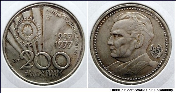 Yugoslavia 200 dinara. 1977, Tito's 85th Birthday. Ag 750. Weight; 15g. Mintage: 300.000 pcs.