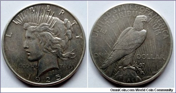 1925 Peace Dollar. Ag 900. Weight; 26,73g. Diameter; 38,1mm.