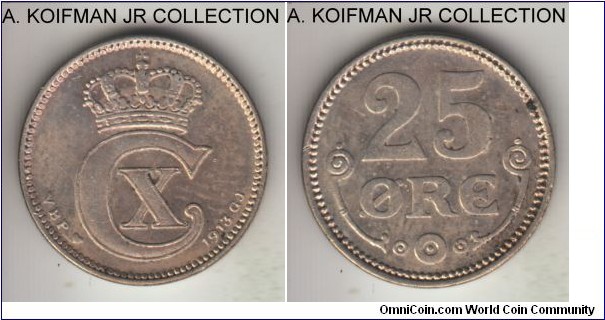 KM-815.1, 1913 Denmark 25 ore; silver, plain edge; Christian X, good very fine or about.