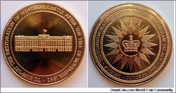Medal to commemorate the opening of Buckingham Palace after the fire of November 1992.