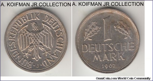KM-110, 1962 Germany (Federal Republic) mark, Hamburg mint (J mint mark); copper-nickel, ornamented edge; circulation issue, larger issue for the year, toned uncirculated.