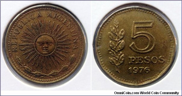 Argentina 5 pesos.
1976