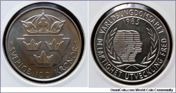 Sweden 100 kronor.
1985, International Youth Year. Ag 925. Weight; 16g. Diameter; 32mm. Mintage: 120.000 pcs.