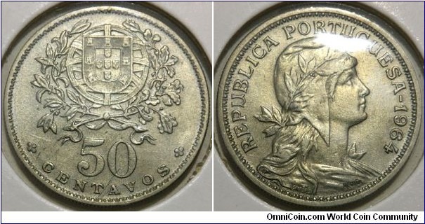 50 Centavos (2nd Portuguese Republic // Nickel Brass)