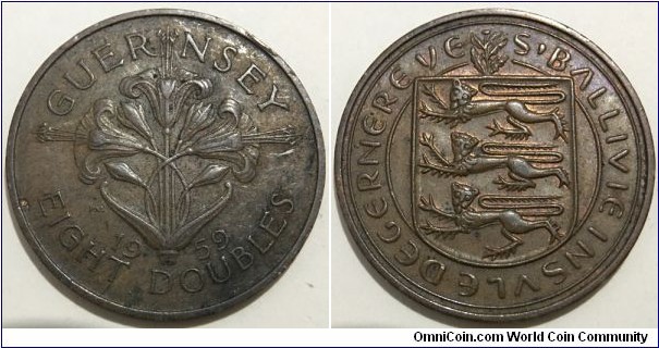 8 Doubles (Bailiwick of Guernsey - British Crown Dependencies / Queen Elizabeth II // Bronze 9.7g / Mintage: 480.000 pcs)
