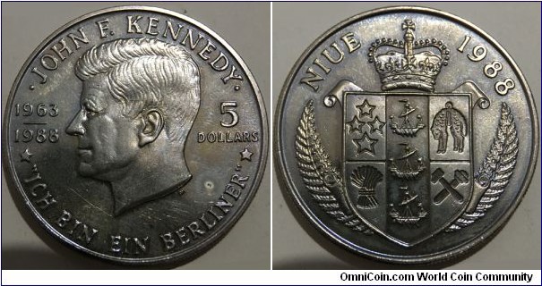5 Dollars (Niue - Associated state of New Zealand / Queen Elizabeth II / J.F. Kennedy 