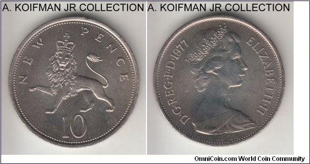KM-912, 1977 Great Britain 10 new pence; copper-nickel, reeded edge; Elizabeth II, business strike from aftermarket set, choice uncirculated with some peripheral toning.