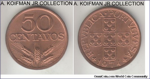 KM-596, 1974 Portugal 50 centavos; bronze, plain edge; mostly red uncirculated.