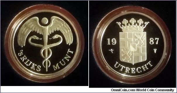 Netherlands - Mint token from 1987 proof coin set. Ag 925. Weight; 5.5g.