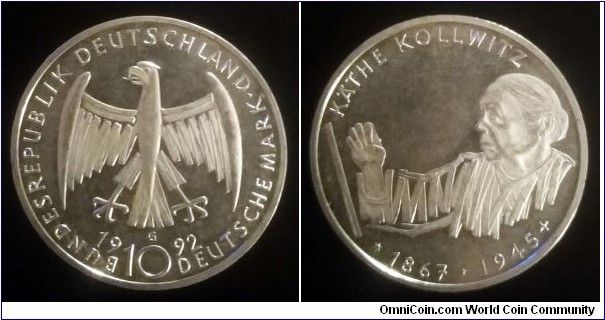 Germany 10 mark. 1992 G, Käthe Kollwitz. Ag 625. Weight; 15,5g. Diameter; 32,5mm.