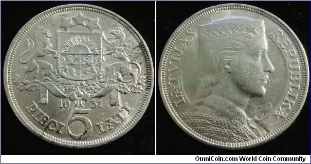 Latvia 1931 5 lati. Nice condition. Weight: 25.0g