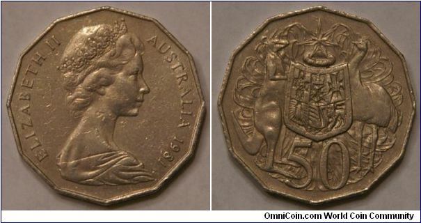 50 cents, Coat of Arms including a kangaroo and Emu
(Cu-Ni, 31.51 mm)