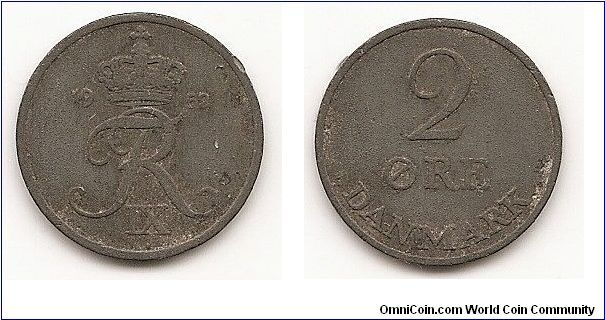 2 Ore
KM#840.1
3.2000 g., Zinc, 20.8 mm. Ruler: Frederik IX Obv: Crowned F
IX R monogram and date Rev: Mint mark, initials N-S below value