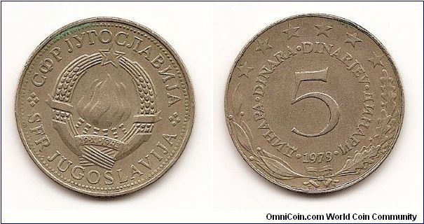 5 Dinara- Socialist Federal Republic -
KM#58
6.9000 g., Copper-Nickel-Zinc, 27.5 mm. Obv: State emblem Rev: Text encircles denomination, wreath surrounds, six stars above Edge: Milled Note: Regular issue.