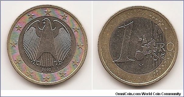 1 Euro
KM#213
7.5000 g., Bi-Metallic Copper-Nickel center in Brass ring,
23.3 mm. Obv: Stylized eagle Obv. Designer: Heinz
Sneschana Russewa-Hover Rev: Denomination over map Rev.
Designer: Luc Luycx Edge: Three normally reeded and three
very finely reeded sections