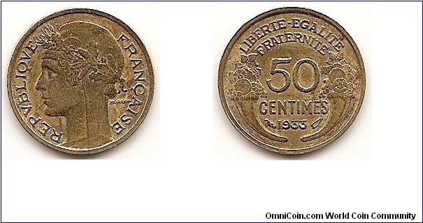 50 Centimes
KM#894.1
2.0000 g., Aluminum-Bronze, 18 mm. Obv: Laureate head left
Rev: Denomination above date, cornucopias flank
