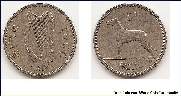 6 Pence
KM#13a
4.5400 g., Copper-Nickel, 20.8 mm. Obv: Irish harp Obv. Leg.:
EIRE (Ireland) Rev: Irish Wolfhound Edge: Plain