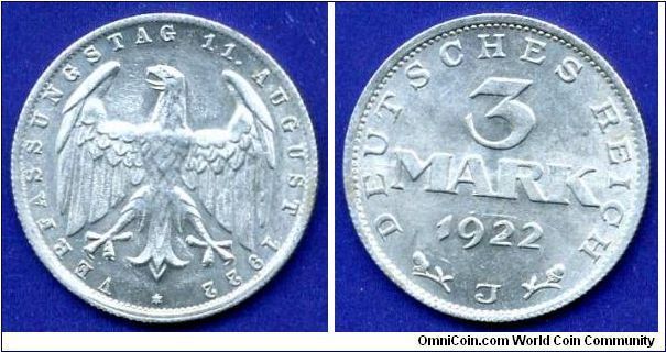 3 Mark with legend on obverse.
Weimar's Republic.
(J) Hamburg mint.
Mintage 4,896,000 units.


Al.