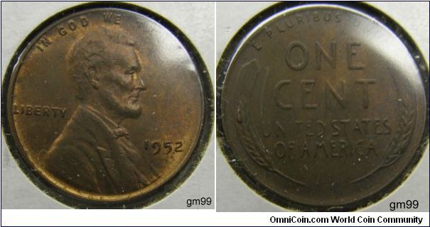 Wheat Penny 1952 Obverse; IN GOD WE TRUST, Lincoln head right, Liberty left, date right. Reverse: E PLURIBUS UNUM, ONE CENT,WHEAT ON EACH SIDE OF THE UNITED STATES OF AMERICA. Copper-Zinc.