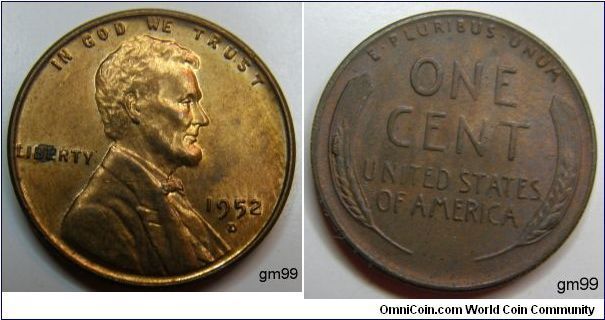 1952D Wheat Penny Obverse; IN GOD WE TRUST, Lincoln head right, Liberty left, date right. Reverse: E PLURIBUS UNUM, ONE CENT,WHEAT ON EACH SIDE OF THE UNITED STATES OF AMERICA.