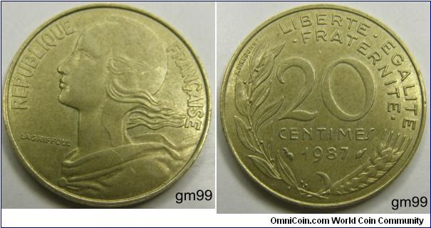20 Centimes (Aluminum-Bronze) : 1962-2001
Obverse: Liberty right,
REPUBLIQUE FRANCAISE
Reverse: Stalk and wheat ear,
LIBERTE EGALITE FRATERNITE 20 CENTIMES date